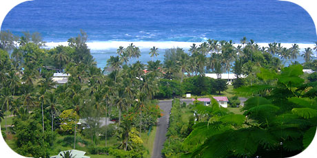 >>> View from hospital hill down to the lagoon / photos © cookislands.com