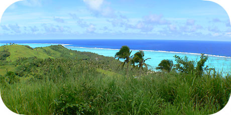 >>> View from Maungaou hill on Aitutaki / photo by © Hasse Berglund