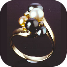 Ring with black & golden pipi pearls