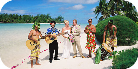 >>> Beach wedding / photo © cookislands.com