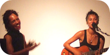>>> performing together at the Muri Beach Club Hotel (drums, voice, guitar)