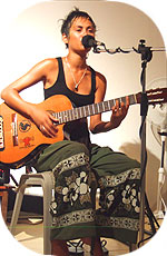 >>> Kura sings