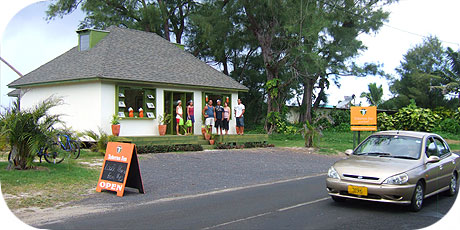 >>> Tokerau&acute;s shop on the main street in Rarotonga