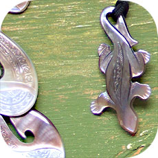 >>> carved moko